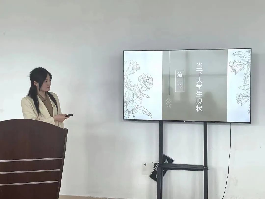 【华兰小课堂】“谁的青春不迷茫——大学生涯规划”圆满落幕