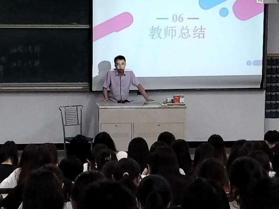 图书馆义工部召开2022-2023学年总结会议